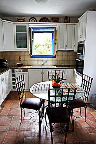 Convenient Kitchen with all brand new appliances