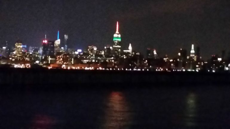 Less than 3min walk to Waterfront