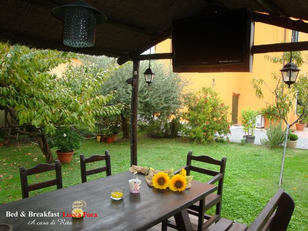 gazebo in giardino