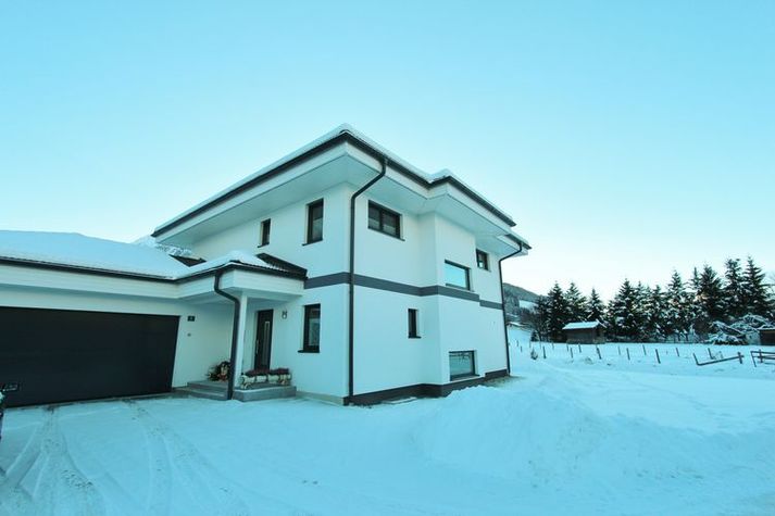 ExteriorWinter