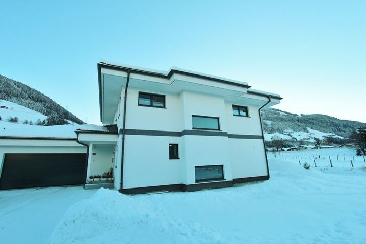 ExteriorWinter