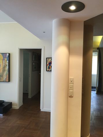 Living room > afternoon