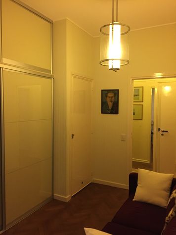 Guest bedroom > evening