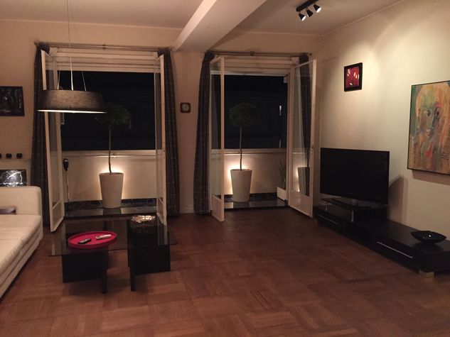 Living room > evening