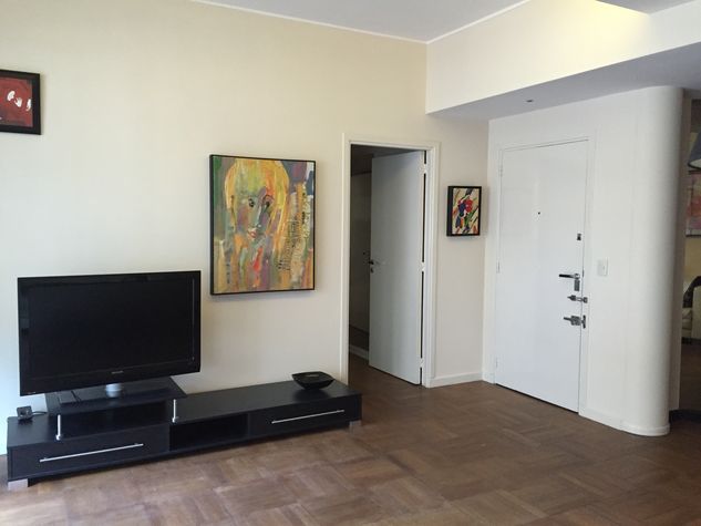 Apartment engtrance > morning