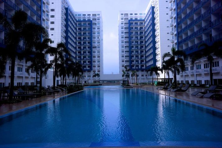 5 Swimming pools