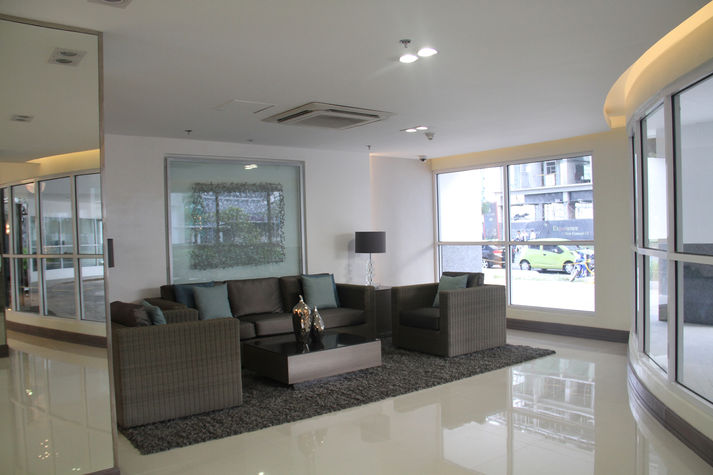 Tower C  Waiting area with wi-fi