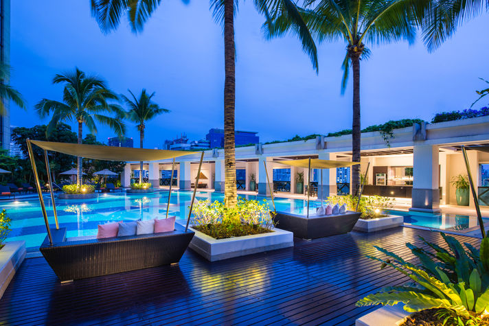 Swimming pool