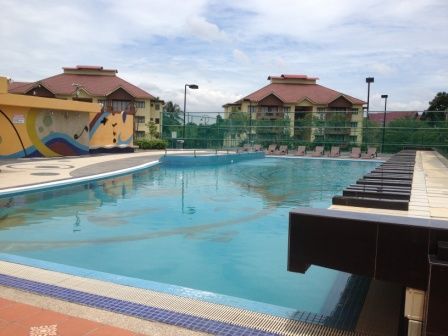 good size swimming pool