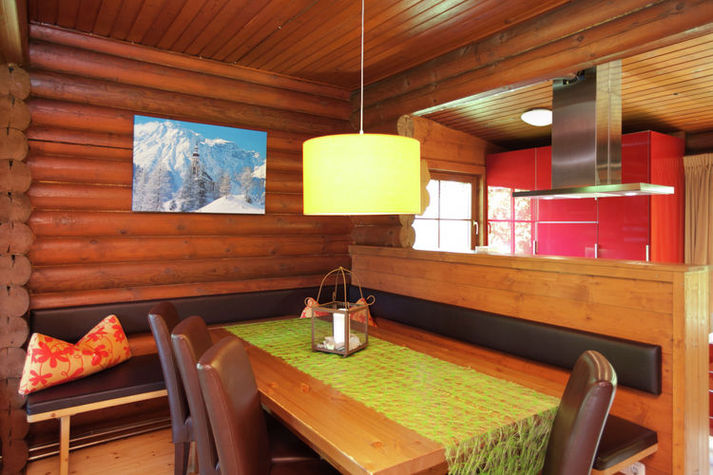 DiningRoom