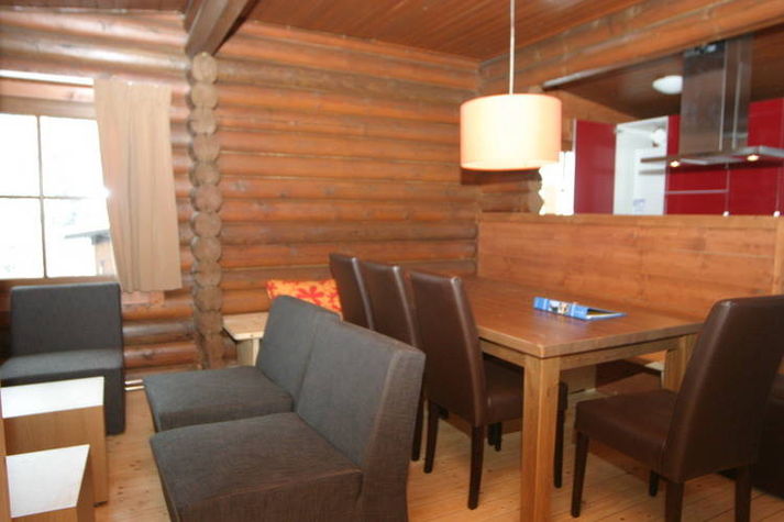 DiningRoom