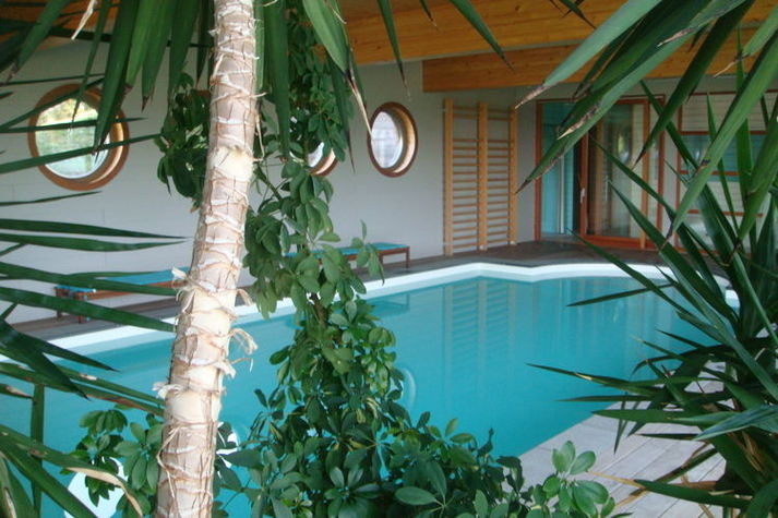 PoolOfHouse