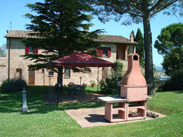 West Garden BBQ and gazebo for dining
